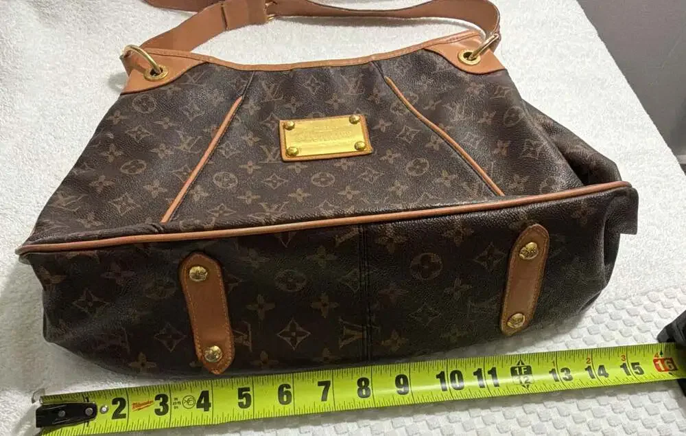 Louis Vuitton Monogram Galliera PM Shoulder Bag